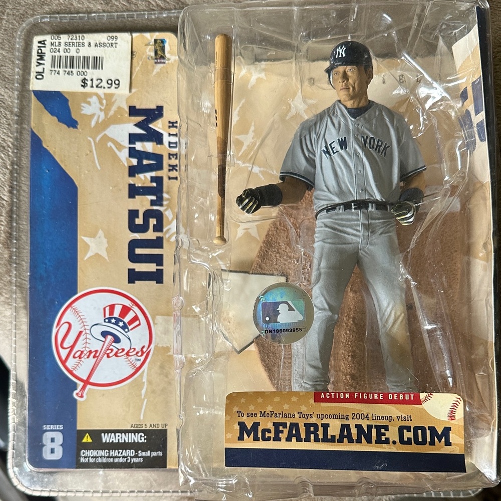 Yankees Action Figure - Gray and Black